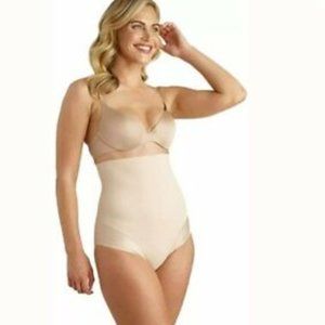 SlimShaper Nude Back Magic Hi Waist Brief